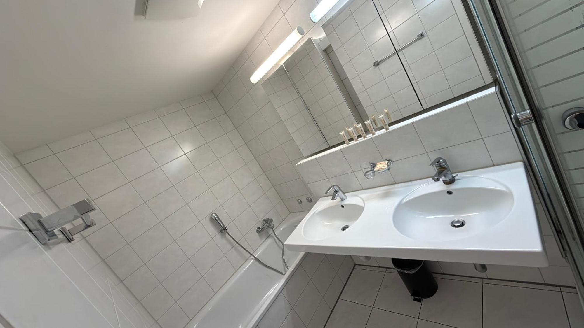 Hitrental Stauffacher Apartments Zürich Eksteriør bilde